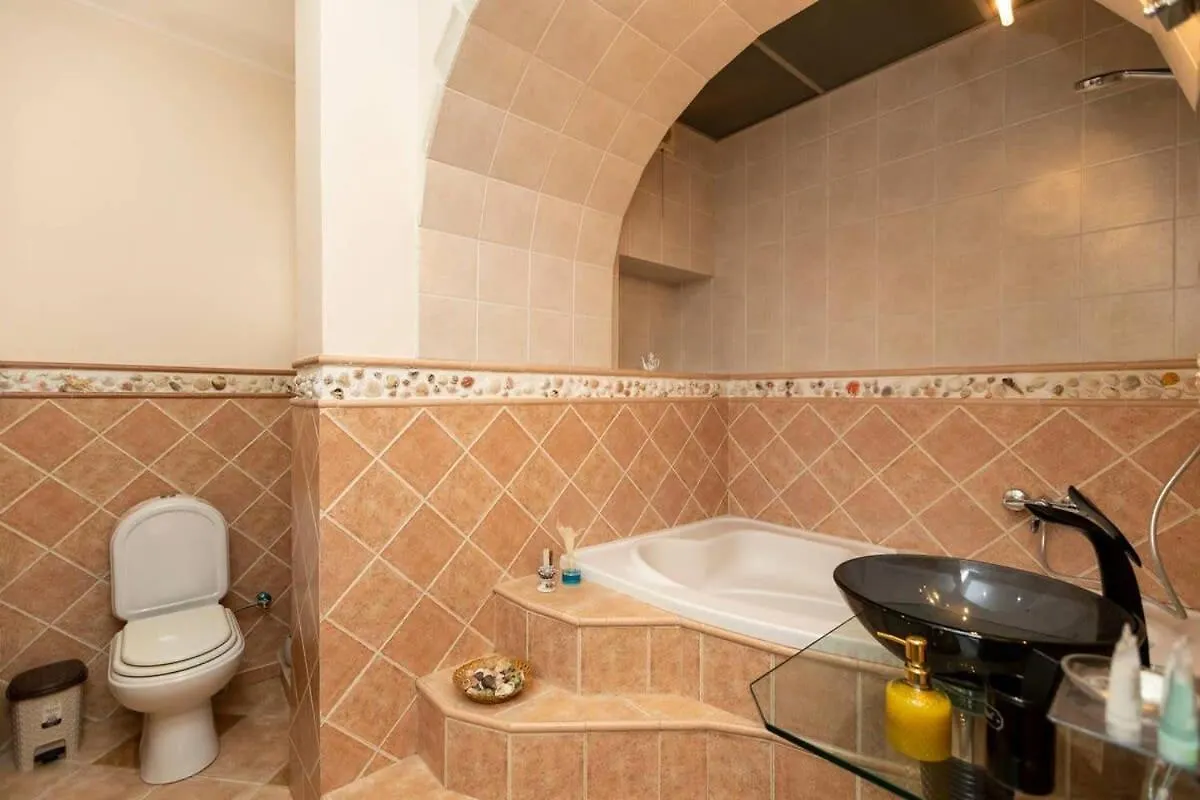 Colorful Apt W A Furnished Terrace 2 Min From Rustaveli Avenue Tbilisi